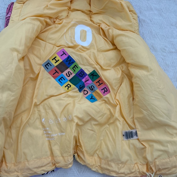 KHRISJOY x The Webster iconic Bandana print pastel puffer coat in pale rainbow - Picture 4 of 9